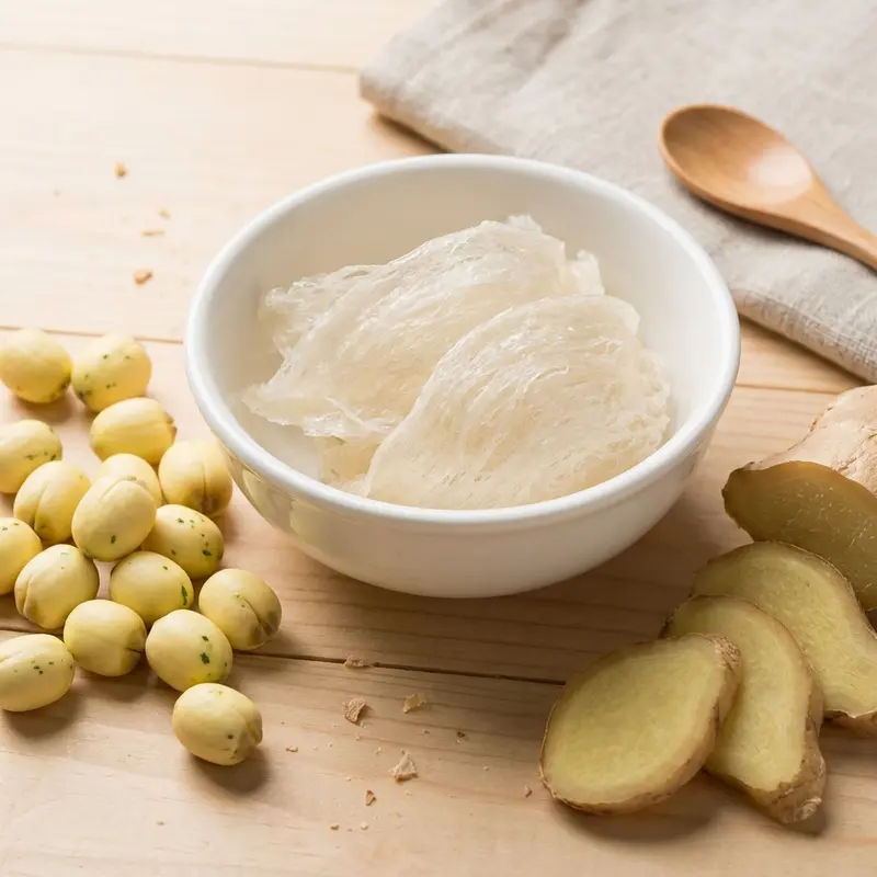 Tổ yến, hạt sen và gừng tươi là sự kết hợp hoàn hảo cho thai kỳ.